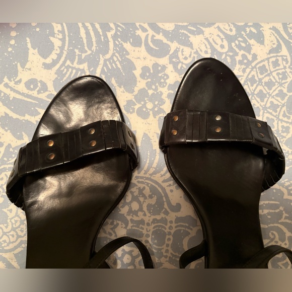 Cole Haan Country Brown Strappy, Healed Sandals in Size 7.5B - Picture 2 of 7